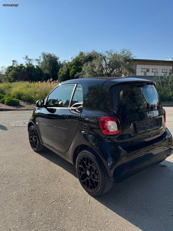 Φωτογραφία αυτοκινήτου 15 από 15