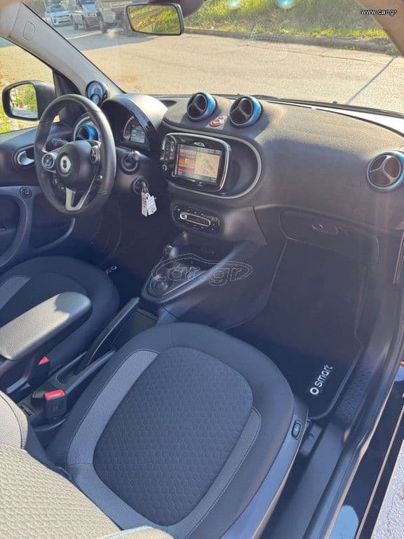 Φωτογραφία αυτοκινήτου 9 από 15