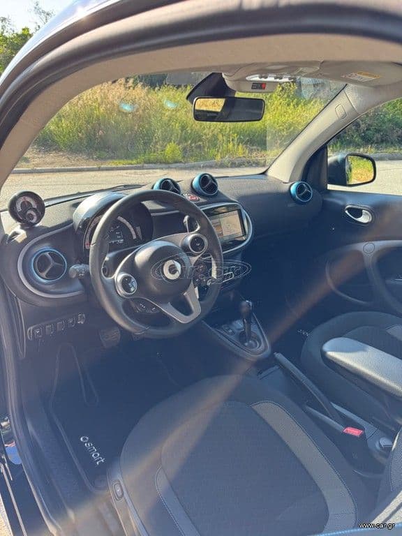 Φωτογραφία αυτοκινήτου 8 από 15